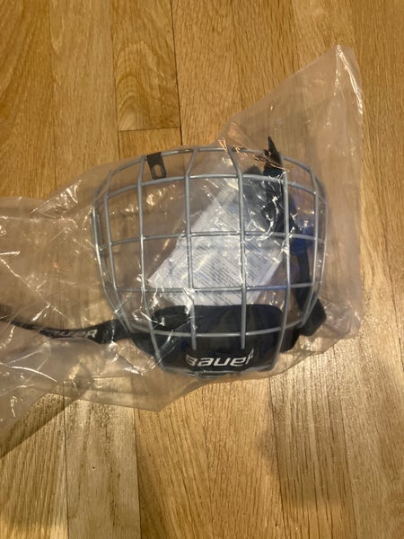 Small Bauer Prodigy Full Cage (Used)