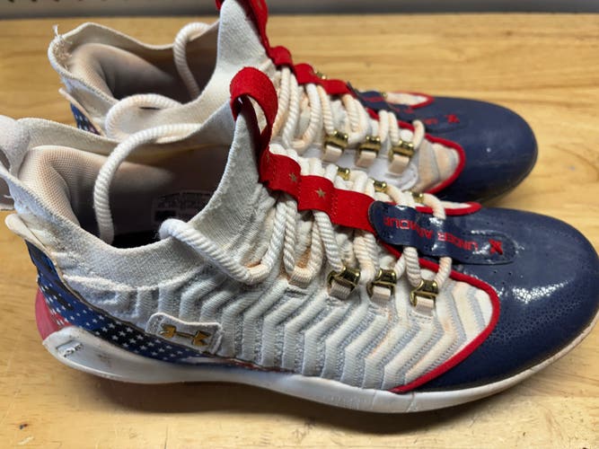 White Men's Size M 9.5 (W 10.5) Adult Under Armour Harper 9 High Top Molded Cleats (Used)