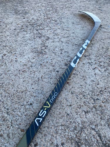 CCM Trigger 7 PRO Dressed as a Tacks AS-V Pro Stock Hockey Stick Grip 80 Flex P90 Right 4814