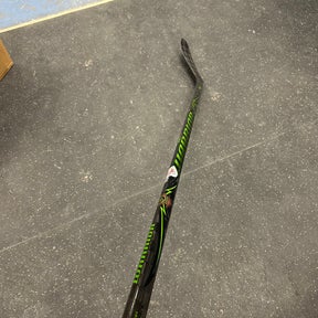 Warrior Alpha Deluxe Hockey Stick