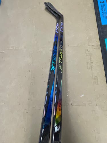 Intermediate CCM Jetspeed FT7 Pro Left Hand Hockey Stick P29 (New) - 2 pack