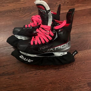 2021 Bauer Vapor 3X Hockey Skates Regular Width Size 5.5 (Used)