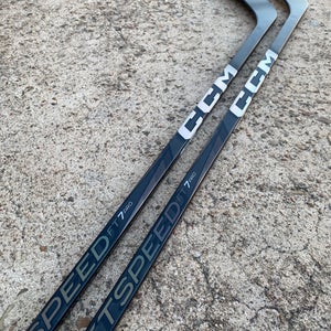 2 Pack CCM JETSPEED FT7 PRO, Pro Stock Hockey Stick Grip P90M 90 Flex Right 7392