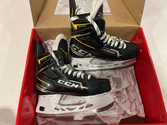 2020 CCM Super Tacks 9370 Hockey Skates Extra Wide Width 6.5 (New)