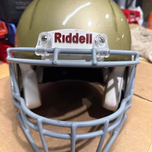 USED RIDDELL SPEED ADULT HELMET - MEDIUM - VEGAS GOLD - REJECT