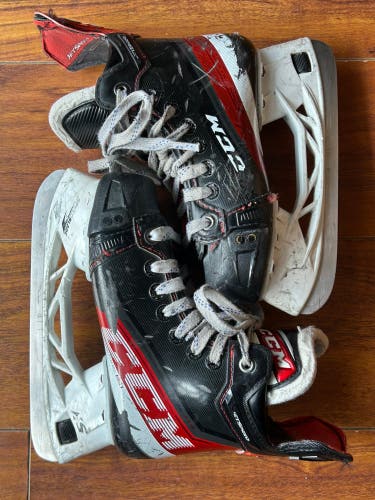 2021 CCM JetSpeed FT4 Hockey Skates Regular Width Size 1 (Used)