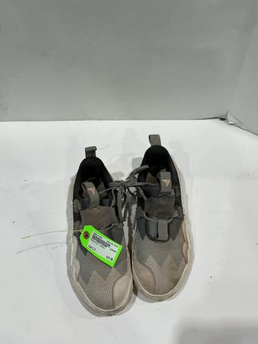 (Used) Size M 8.0 (W 9.0) Men's Shoes
