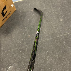 Senior Warrior Alpha Deluxe Right Handed Hockey Stick W03 70 Flex (New)