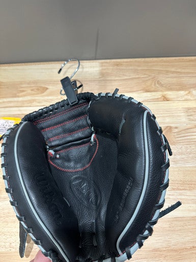 Wilson New Right Hand Throw 32" Baseball Glove
