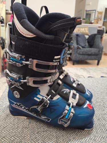 Mondo 26 & 26.5 Men's Nordica All Mountain NXT N2 Ski Boots Medium Flex (Used)
