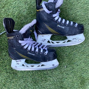 2015 CCM Tacks 4052 Hockey Skates Size 1 (Used)