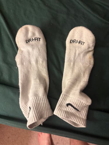 White Men's Large/Extra Large Nike Socks (Used)