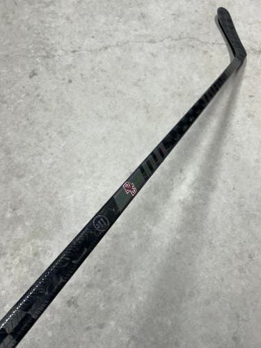 85 Flex P29 Senior Warrior Super Novium Left Hand Hockey Stick (New) Pro Stock BOSTON COLLEGE