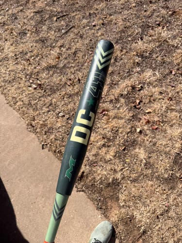 Miken DC 41 Supermax Bat (-6) 28 oz 34" (Used)