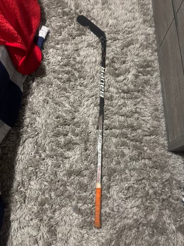 Junior Bauer Vapor Hyperlite Left Hand Hockey Stick P92 40 Flex (Used)