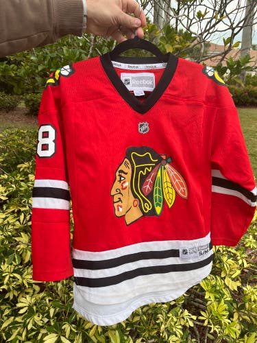 Red Small / Medium Kids Unisex Reebok Jersey (Used)