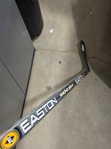 Senior Easton Synergy Grip Left Hand Hockey Stick P92 87 Flex (New)