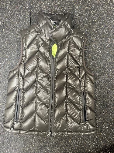 Medium Women's Rischio Vest (New)
