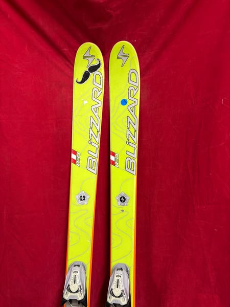 Skis: Blizzard Titan Nine skis, 181cm. Bindings: marker, binding