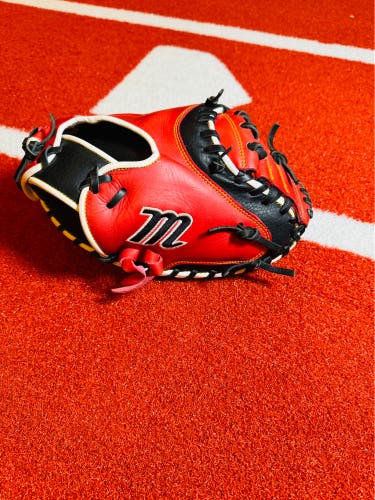 2023 Marucci Caddo RH Catcher's Baseball Glove 31" (Used)