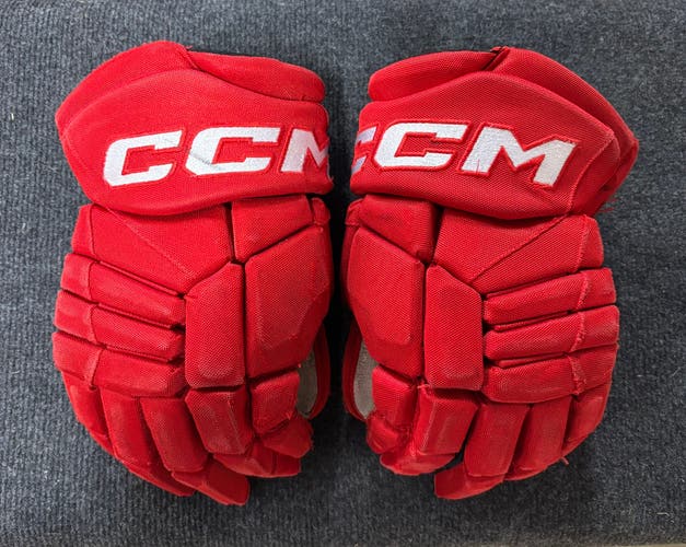 Soo Greyhounds CCM HGJSCHL Gloves 14" Pro Stock (Used)