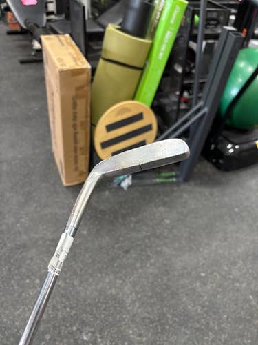 Used Wilson STAFF 8813 Mens Putter RH 11337-S000478130