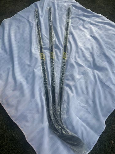 (1) New Senior Bauer Right Handed 102 Flex P28 Pro Stock Jack Eichel Supreme 1S Hockey Stick
