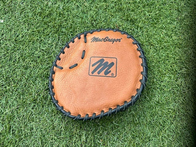 2018 MacGregor RH Infield Infield Trainer 10" (Used)
