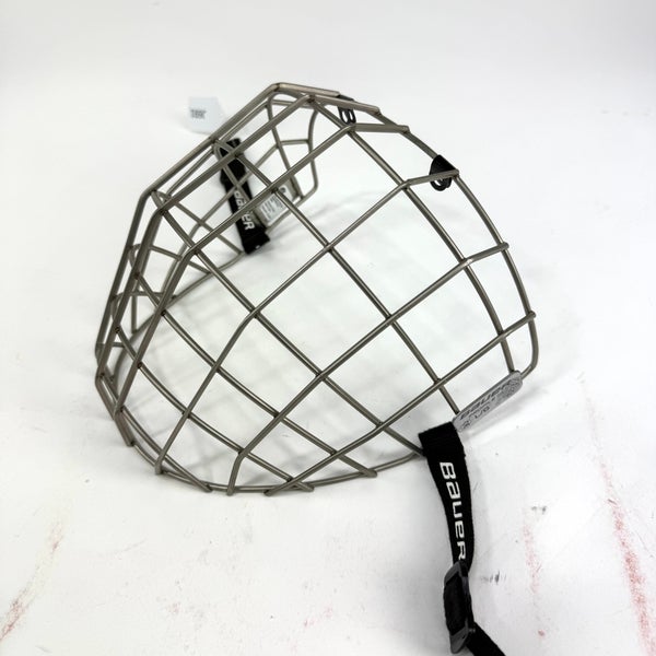 Like New Bauer Profile 3 Cage - Senior Large - #J691