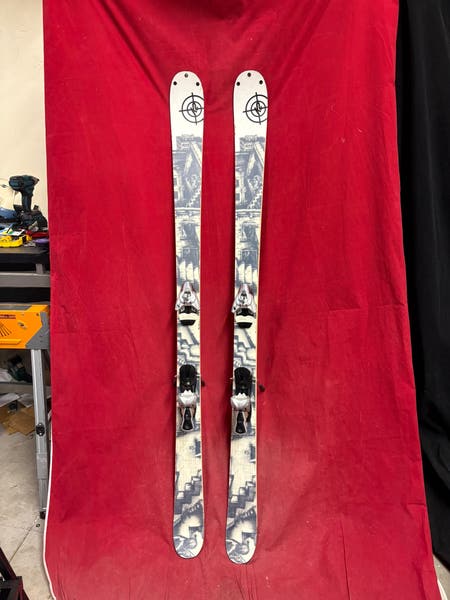 Skis:, K2 Public Enemy skis,169cm. Bindings: Salomon, binding