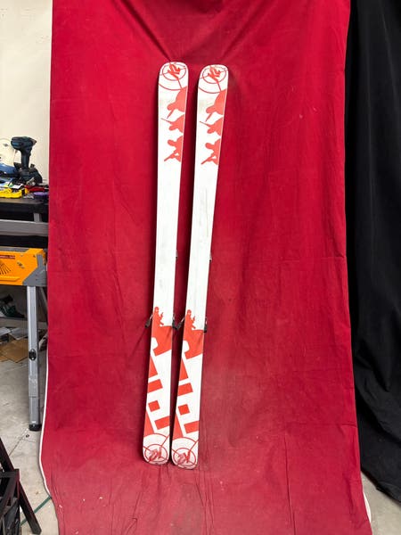 Skis:, K2 Public Enemy skis,169cm. Bindings: Salomon, binding