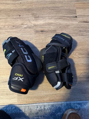 Senior Medium CCM Tacks XF Pro Elbow Pads (New)