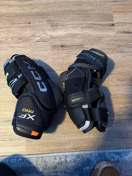 Senior Medium CCM Tacks XF Pro Elbow Pads (New)