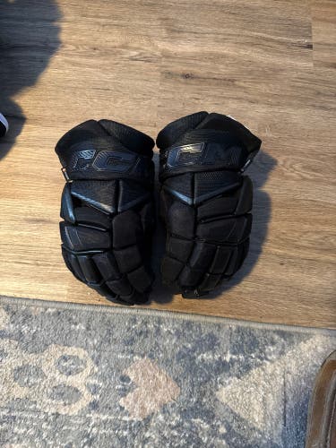 CCM JetSpeed FT8 Pro Gloves 13" (New)