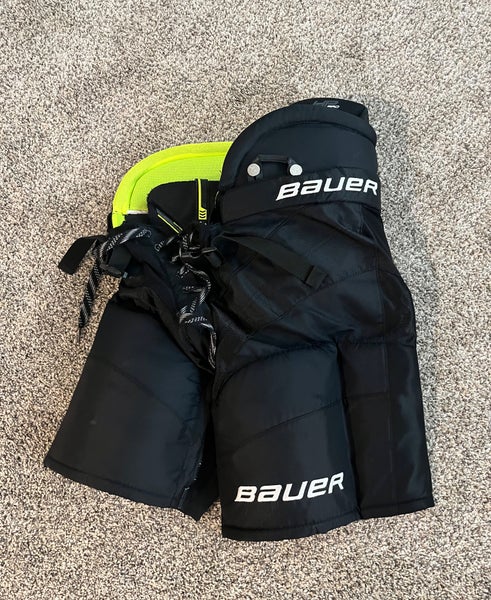 Junior Large Bauer Supreme Ignite Pro Hockey Pants