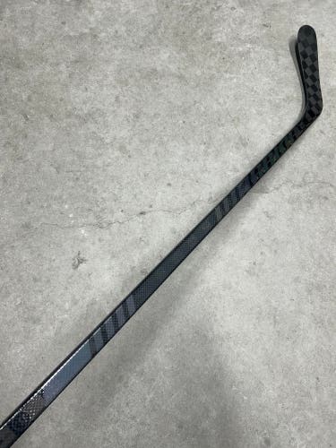 90 Flex P28 Senior Warrior Novium Pro Left Hand Hockey Stick Pro Stock NHL (New)
