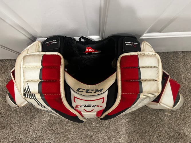 CCM EFlex 5.5 Goalie Chest Protector (Used)