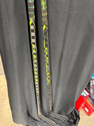 2 pack Senior Bauer AG5NT Left Hand Hockey Stick 107 Flex (New)
