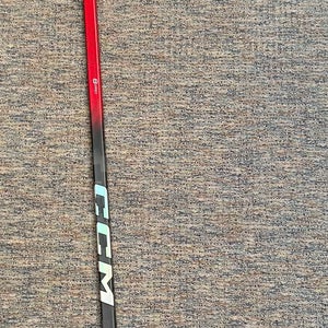 Senior CCM JetSpeed FT8 Pro Right Handed Hockey Stick P29+1/4 85 Flex (Used)