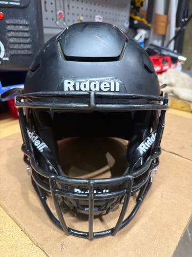USED RIDDELL FLEX ADULT HELMET - MEDIUM - FLAT BLACK