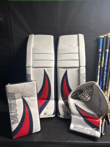 35" Vaughn V9 Pro Carbon Regular Goalie Full Set Pro Stock (Used)