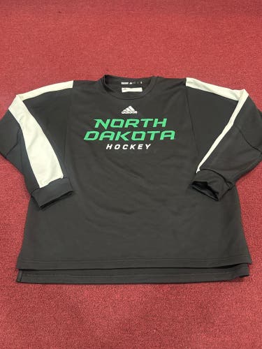 University of North Dakota Crew Neck sweatshirt Large Adidas (New) Item#NDCN