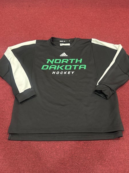 University of North Dakota Crew Neck sweatshirt Large Adidas (New) Item#NDCN