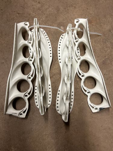 New T-Blades replacement holders  size 272 set