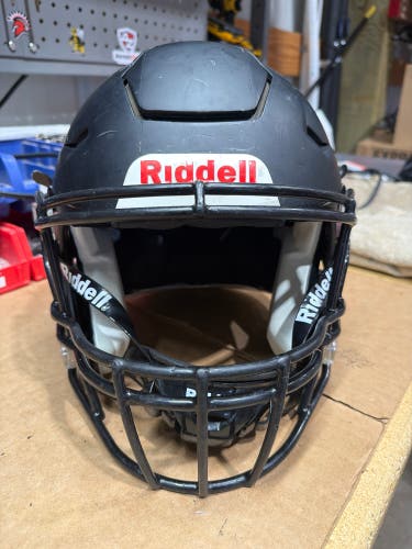 USED RIDDELL FLEX ADULT HELMET - MEDIUM - FLAT BLACK