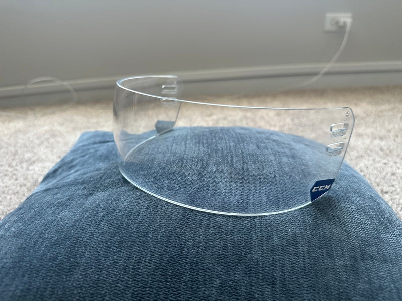 CCM PRO STRAIGHT VISOR