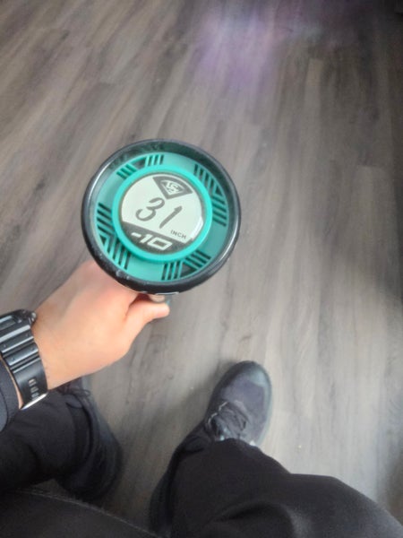 2025 Louisville Slugger Bat (-10) 31"