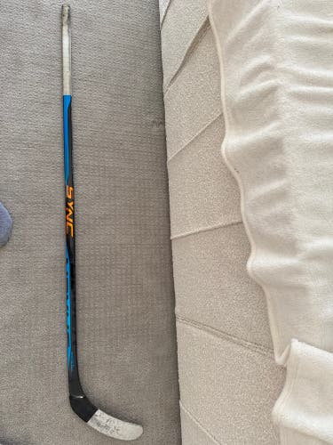 Senior Bauer Nexus Sync Right Handed Hockey Stick P92 77 Flex (Used)