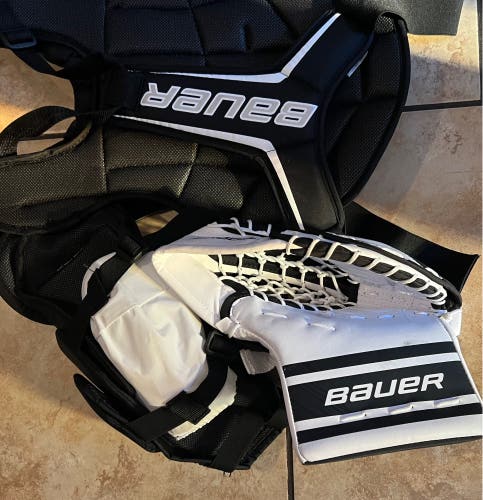 Small / Medium Bauer Prodigy 3.0 Goalie Chest Protector (Used)