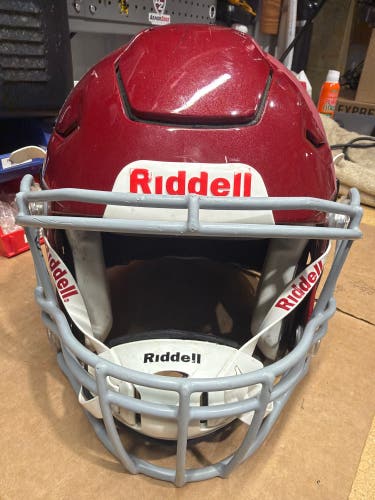 USED RIDDELL FLEX ADULT HELMET - MEDIUM - PEARL CARDINAL